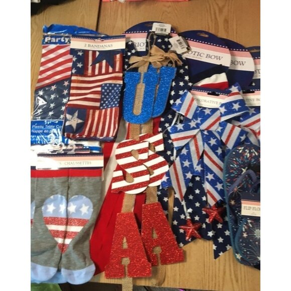 New Bundle of 11 Patriotic American Flag Decorations Ribbons & Socks - Picture 3 of 10